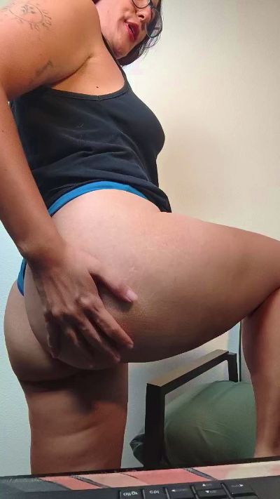 mahina84_ live cam on Cam4