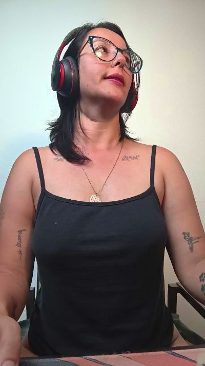mahina84_ live cam on Cam4