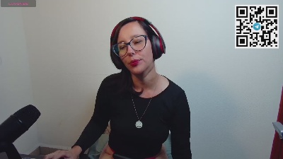 mahina84_ live cam on Cam4
