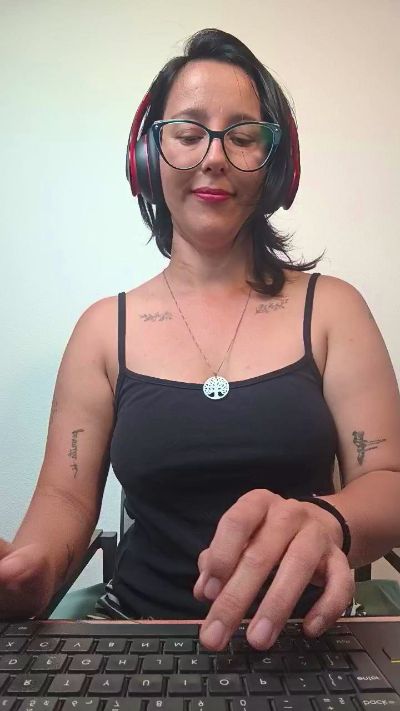 mahina84_ live cam on Cam4