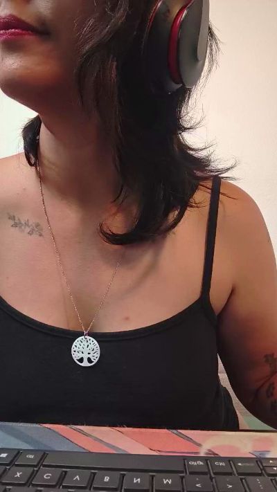 mahina84_ live cam on Cam4
