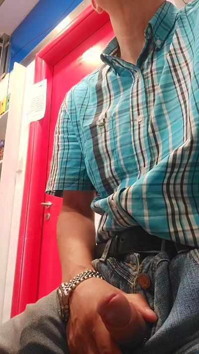 maialone55 live cam on Cam4