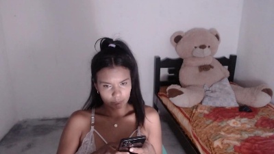 maidy_19 live cam on Cam4