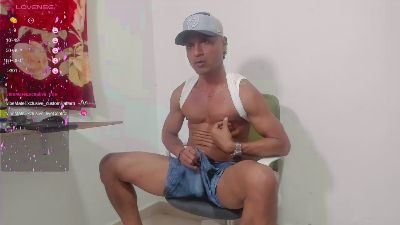 maik_alen_sexy1 live cam on Cam4