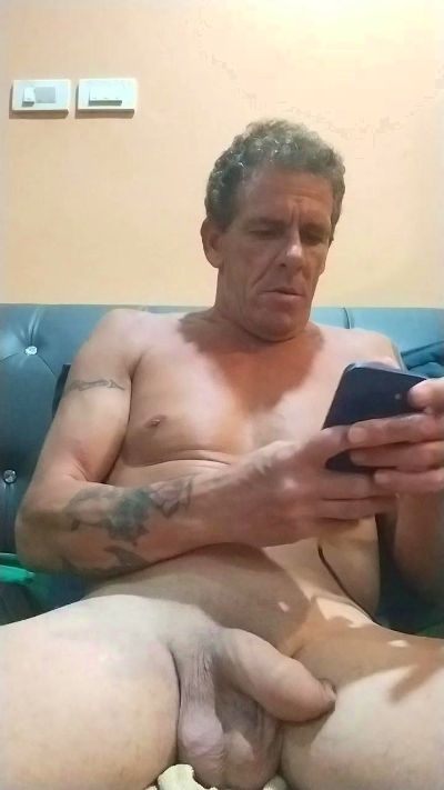 maikel203 live cam on Cam4