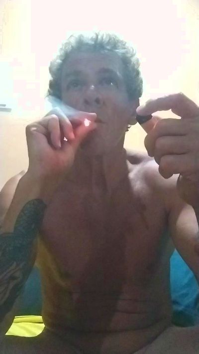 maikel203 live cam on Cam4
