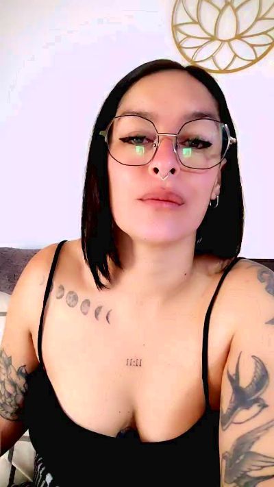 maimaixxx live cam on Cam4