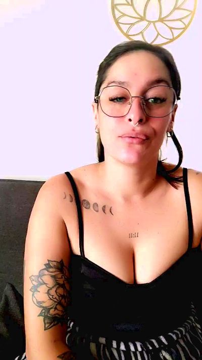 maimaixxx live cam on Cam4