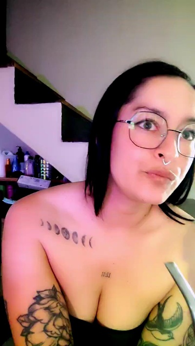 maimaixxx live cam on Cam4