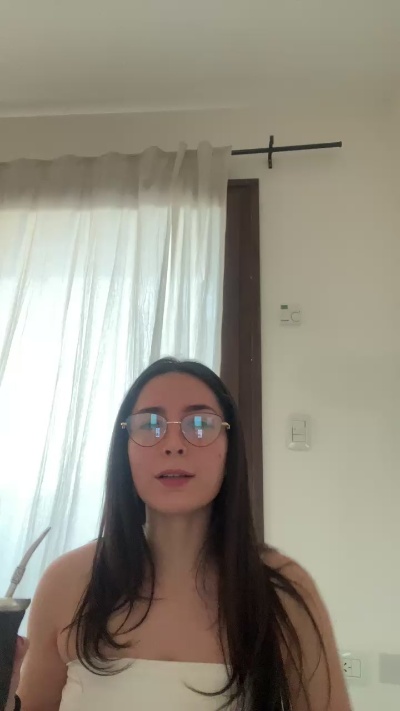 maite54 live cam on Cam4