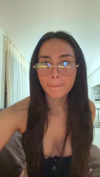 maite54 live cam on Cam4