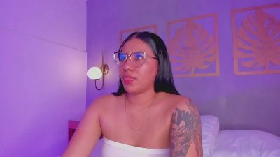 majo_rose live cam on Cam4