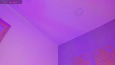 majo_rose live cam on Cam4