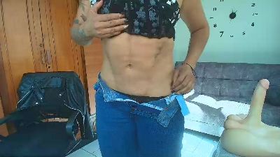 majo_soussa live cam on Cam4