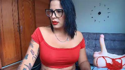 majo_soussa live cam on Cam4