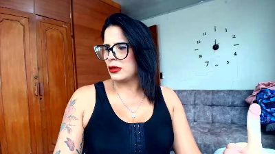 majo_soussa live cam on Cam4