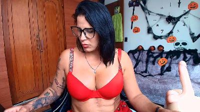 majo_soussa live cam on Cam4