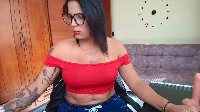 majo_soussa live cam on Cam4