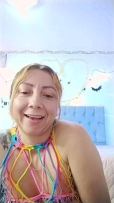 makarenasexyy live cam on Cam4
