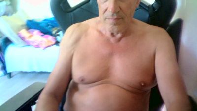 makis89 live cam on Cam4