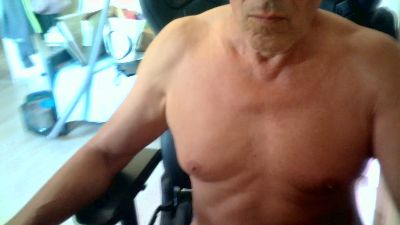 makis89 live cam on Cam4