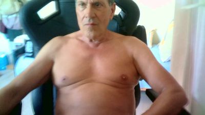 makis89 live cam on Cam4