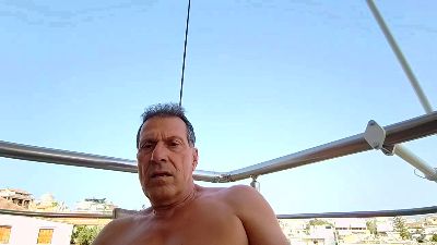 makis89 live cam on Cam4