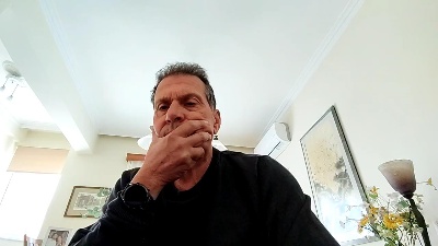 makis89 live cam on Cam4
