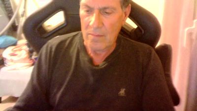 makis89 live cam on Cam4