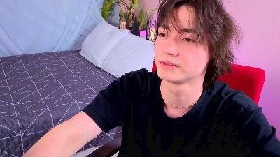 maks_brayn live cam on Cam4