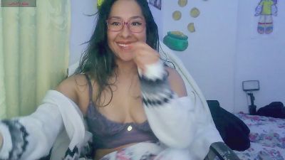 malishka20 live cam on Cam4