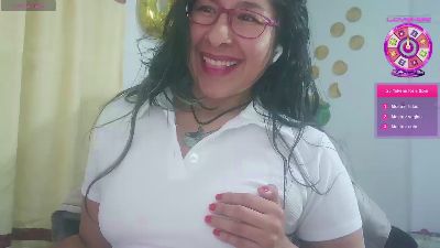 malishka20 live cam on Cam4