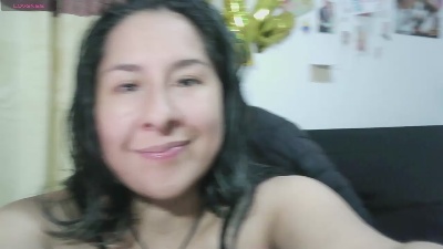 malishka20 live cam on Cam4