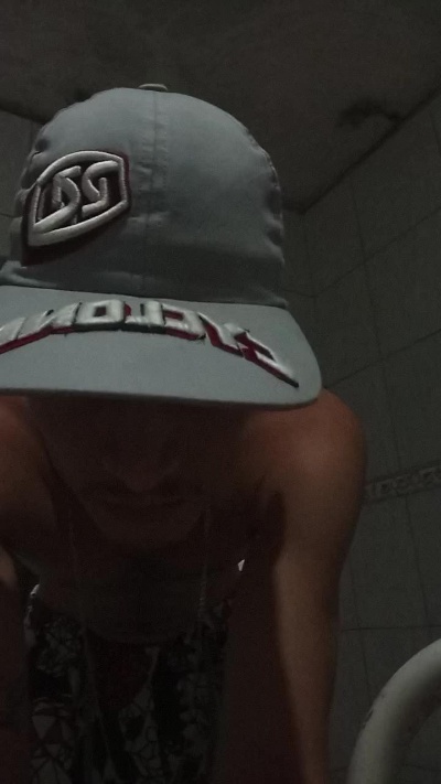 maloka4_hot live cam on Cam4