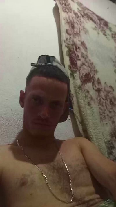 maloka4_hot live cam on Cam4
