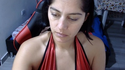 mamadorahotxxx live cam on Cam4