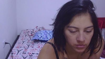 mamadorahotxxx live cam on Cam4