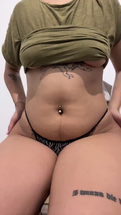 mamasota05 live cam on Cam4