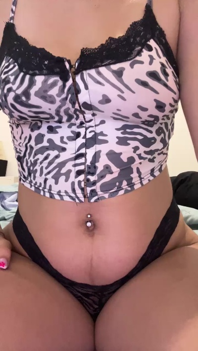 mamasota05 live cam on Cam4