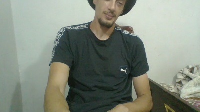 mandick3 live cam on Cam4