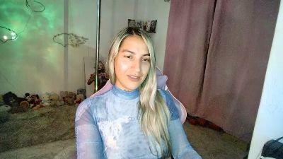 mandy_berry live cam on Cam4