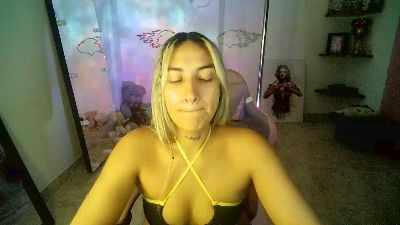 mandy_berry live cam on Cam4