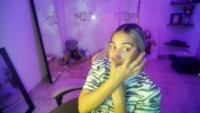 mandy_berry live cam on Cam4