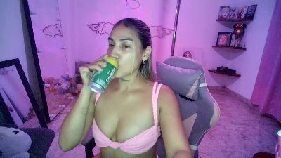 mandy_berry live cam on Cam4
