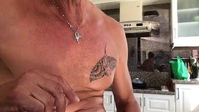 manguy04 live cam on Cam4