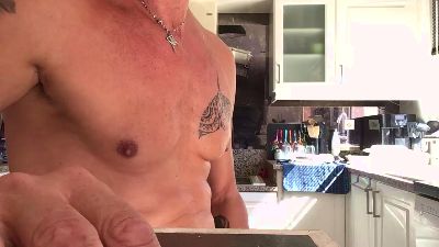 manguy04 live cam on Cam4