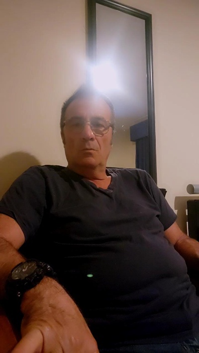 manolos2 live cam on Cam4