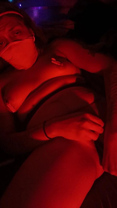 mantisreligios8 live cam on Cam4