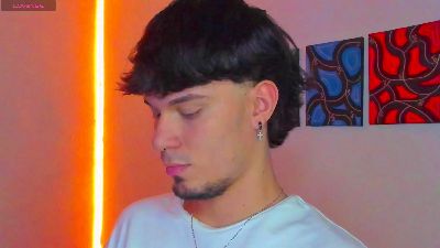 manu__05 live cam on Cam4