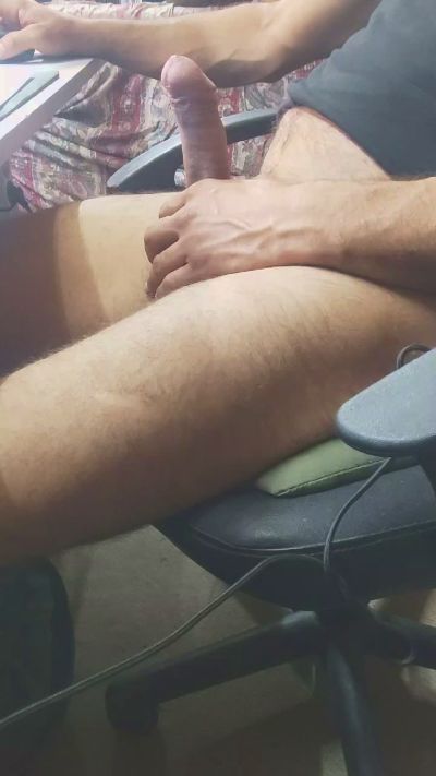 manuel528 live cam on Cam4